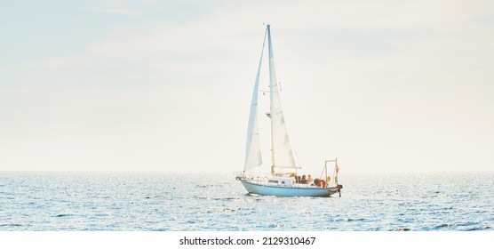 6,107 Sloop Stock Photos, Images & Photography | Shutterstock