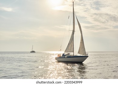 2,466 Sloop Rigged Images, Stock Photos & Vectors | Shutterstock