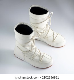 White Snow Boots, Women's Fashion, Warm Boots, Moon Boot, Snow Shoes, Product Photography