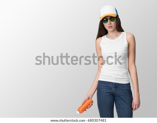 sleeveless t shirt with cap