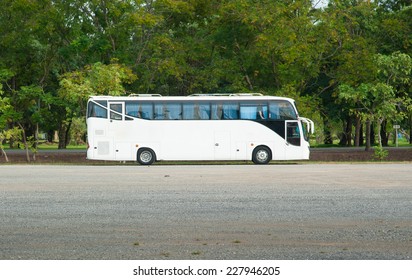 White Tour Or Private Charter Bus