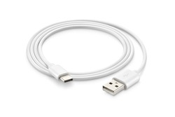 Un Cablu USB De Tip C, Alb, Compatibil Pentru Multe Dispozitive, înfășurat într-o Formă Spirală, Izolat Pe Fundal Alb.