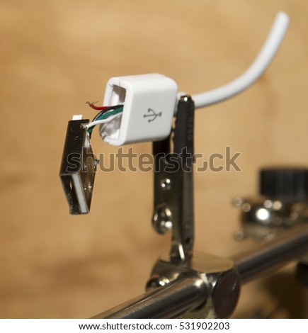 white usbcable