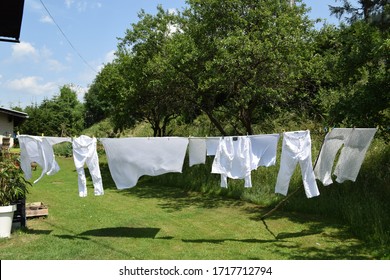 13,405 Clothes drying outside Images, Stock Photos & Vectors | Shutterstock