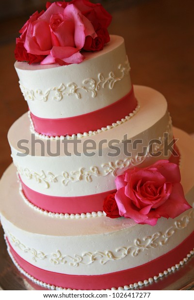 White Wedding Cake Red Roses Pearls Stock Photo Edit Now 1026417277