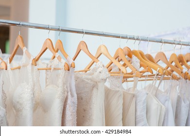 White Wedding Dresses On Trempel In Shop