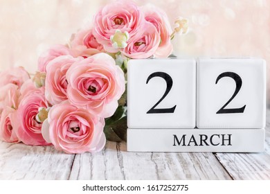 White wood calendar blocks with the date March 22 th for Mother's Day or Mothering Sunday 2020 . Selective focus with blurred background. - Powered by Shutterstock