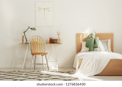 White And Wood Scandinavian Kid's Room With Bed And Workspace