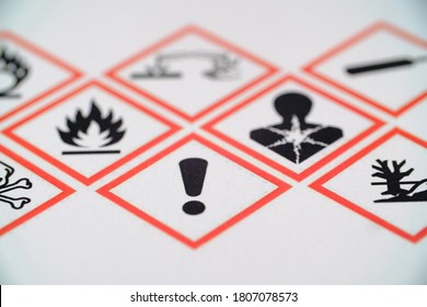 WHMIS 2015 SYMBOLS WORKPLACE HAZARDOUS MATERIAL INFORMATION SYSTEM. EXCLAMATION MARK FOCUSED SYMBOL. FOR INDICATORS AND FOR EMPLOYEE AND EMPLOYER. TOXIC MATERIAL. MAY CAUSE LESS SERIOUS HEALTH EFFECTS - Powered by Shutterstock