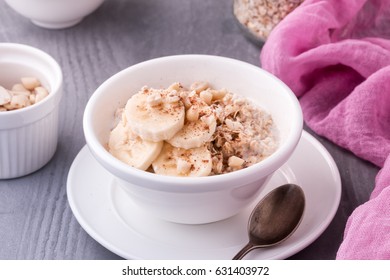  Wholesome Breakfast Of Peanut Butter Banana Oatmeal. Healthy Breakfast. 