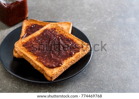 wholewheat bread toast with chili paste