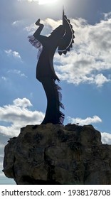 Wichita, Kansas - 2020: The Keeper Of The Plains Is A 44-foot, 5-ton Weathered Steel Sculpture By Kiowa-Comanche Artist Blackbear Bosin At The Confluence Of The Arkansas And Little Arkansas Rivers.