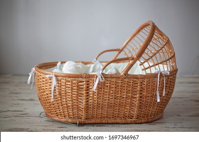 Wicker Old Cradle For Sleeping Baby.