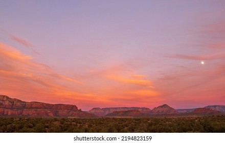 Wide Landscape Sunset Over Sedona Red Rocks