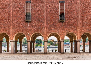 Wide Romantic Arched Entrance With Access To The Seaside. Broad Venetian Colonnade Or Arcade Frontal View With Succession Of Arches. Fine Art Nouveau Architecture In A Grand Square. Stockholm, Sweden