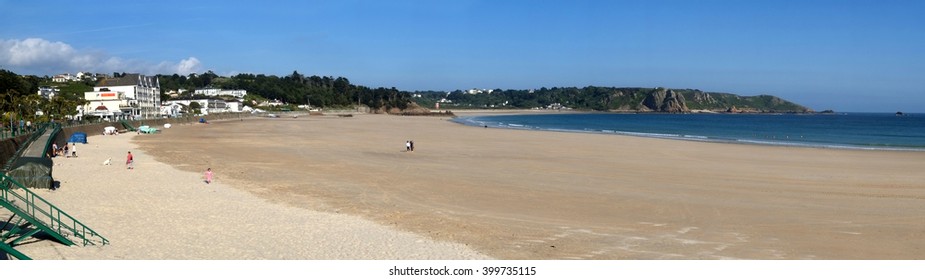 Wide Sandy Beach, Brelade's Bay, Jersey, Channel Islands