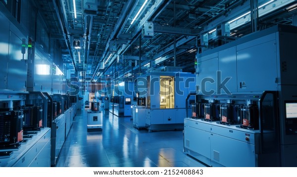 Wide Shot Inside Advanced Semiconductor Production Stockfoto 2152408843 ...