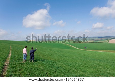 Similar – Foto Bild Landwirtschaftliche Felder in einem Dorf in Spanien.