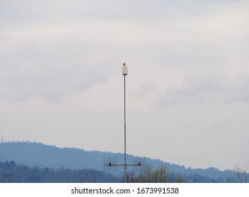 Wifi And Digital Terrestrial Television (dttv) Aerials