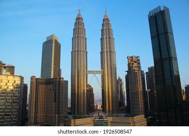 Wilayah Persekutuan, Kuala Lumpur , Malaysia - 21 February 2021: KLCC Petronas Twin Tower In The Blue Sky 