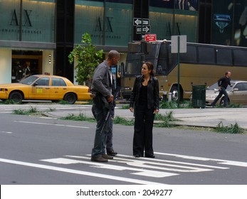 Will Smith And Alice Braga On The Set Of I Am Legend In New York City(visible Noise At Full Size)