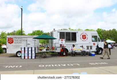 WILLIAMSBURG, VA - May 9, 2015: The Salvation Army Emergency Disaster Services Response Vehicle At The 6th Annual Project Lifesaver Car Show In Williamsburg Virginia On A Summer Day.