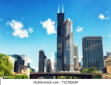Willis Tower in Chicago on the Chicago River