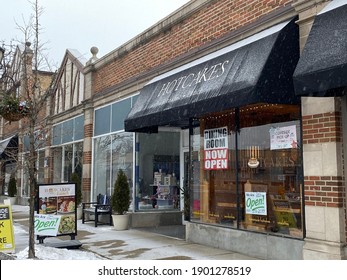 Wilmette, IL, USA - January 24 2021: A Sign At Hotcakes Restaurant Announces That The Dining Room Is Now Open. Illinois COVID Guidelines Will Now Allow Indoor Dining At 25% Capacity.