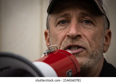 Wilmington, NC, USA - April 14, 2022: Actor Turned Activist Jon Stewart Gives Remarks At A PACT Act Rally To Support Funding Veterans Who Are Victims Of Burn Pit Related Illnesses.