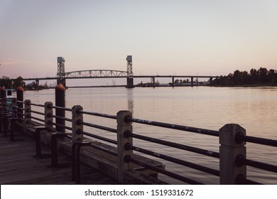 Wilmington, NC / USA - Sept 13-16 2019 An Historical Port City On The U.S. Southern Atlantic Coast. Old Buildings Refurbished, Repurposed. Downtown Along Cape Fear River Is Vibrant And Active. 