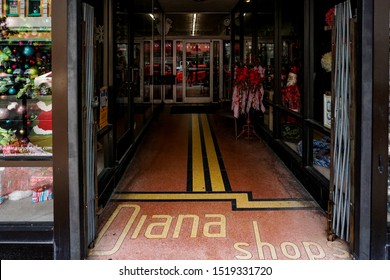 Wilmington, NC / USA - Sept 13-16 2019 An Historical Port City On The U.S. Southern Atlantic Coast. Old Buildings Refurbished, Repurposed. Downtown Along Cape Fear River Is Vibrant And Active. 