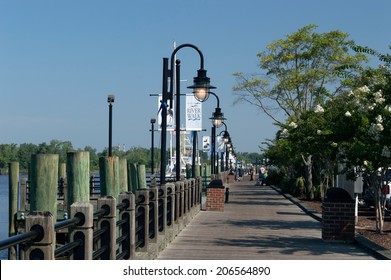 Wilmington,North Carolina USA July 20,2014 The Wilmington Riverwalk is a scenic boardwalk along the riverbank in downtown Wilmington. This one mile boardwalk will eventually run from bridge to bridge.