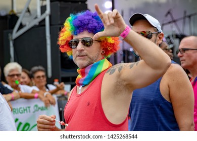 gay pride parade in wilton manors fl