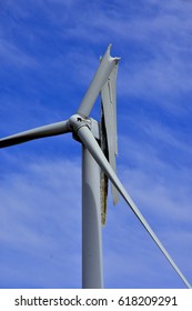 Wind Turbine Damaged Blade Stock Photo 618209288 | Shutterstock