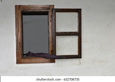window - Powered by Shutterstock - Get 15% off with code: PIKWIZARD15