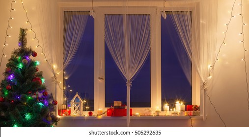 Window With Christmas Decoration