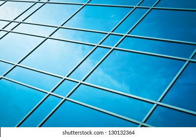 window glass reflection of cloudy sky