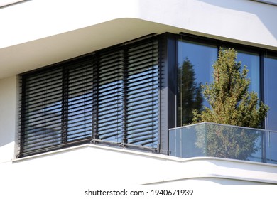 Window with modern venetian blind