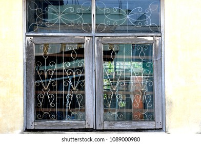 window on bulilding