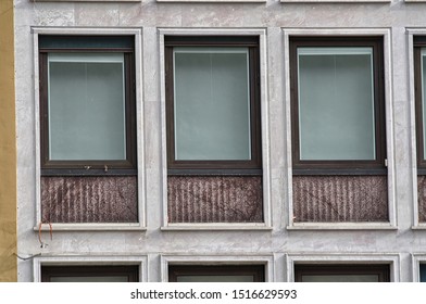 Windows on the external facade of a building