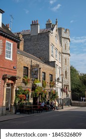 Windsor, Berkshiire, England, UK. 2020. The Two Brewers On Park Street Close To The Long Walk With People Dining Outside.