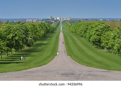 Windsor Castle & The Long Walk.