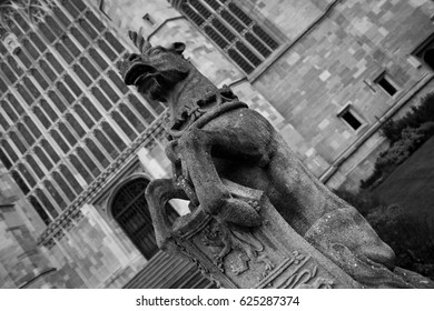 Windsor Castle St Georges Chapel Statue
