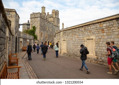 Windsor Castle Walk Images Stock Photos Vectors
