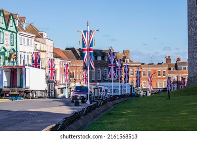 Windsor is a historic market town and unparished area in the Royal Borough of Windsor and Maidenhead in Berkshire, England. It is the site of Windsor Castle. 28 May 2022 Windsor Uk