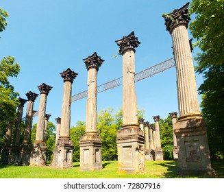 Windsor Ruins Pillars