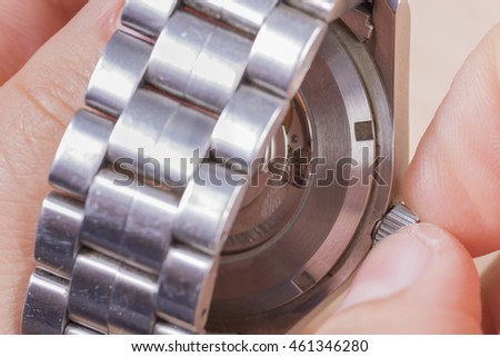 Windup clock.