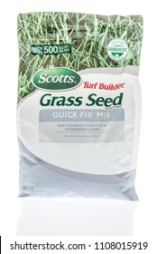 Winneconne - 7 June 2018: A Bag Of Scotts Turf Builder Grass Seed Quick Fix Mix On An Isolated Background.