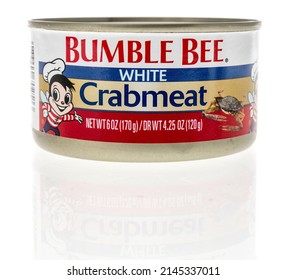 Winneconne, WI -10 April 2022: A Can Of Bumble Bee Crab Meat On An Isolated Background