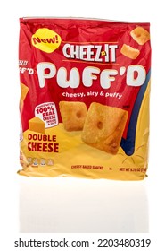 Winneconne, WI - 18 September 2022: A Package Of Cheez It Puff'd Cheesey, Airy And Puffy Baked Snacks On An Isolated Background.